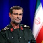 ببینید | شهید علیرضا تنگسیری حین انجام خدمت در حرم امام رضا(ع)