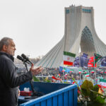 ببینید | حضور متفاوت و شجاعانه پزشکیان در راهپیمایی امروز تهران
