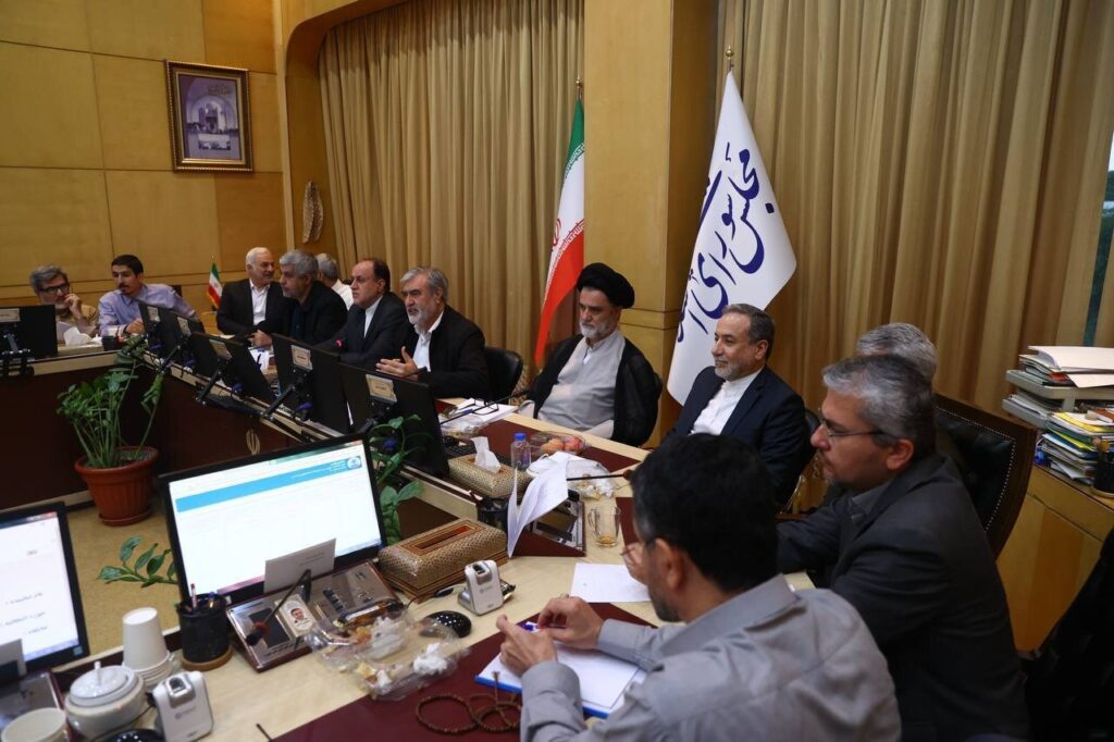 مجلس و تنگه هرمز / چرا نمایندگان مجلس شورای اسلامی باید از اظهارات و اقدامهای شتابزده در خصوص وضعیت تنگه هرمز اجتناب کنند؟ مجلس و تنگه هرمز / چرا نمایندگان مجلس شورای اسلامی باید از اظهارات و اقدامهای شتابزده در خصوص وضعیت تنگه هرمز اجتناب کنند؟