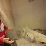 آغاز به کار کانال «انتخاب» در پیام‌رسان «بله» و «روبیکا» 
ویدیویی که هلال احمر منتشر کرد: این تصاویر حاوی یک هشدار جدی است؛ ترکش‌های حملات هوایی حتی تا شعاع صدها متری مخرب و کشنده هستند/ تخریب یک ساختمان مسکونی بر اثر اصابت ترکش در تهران 