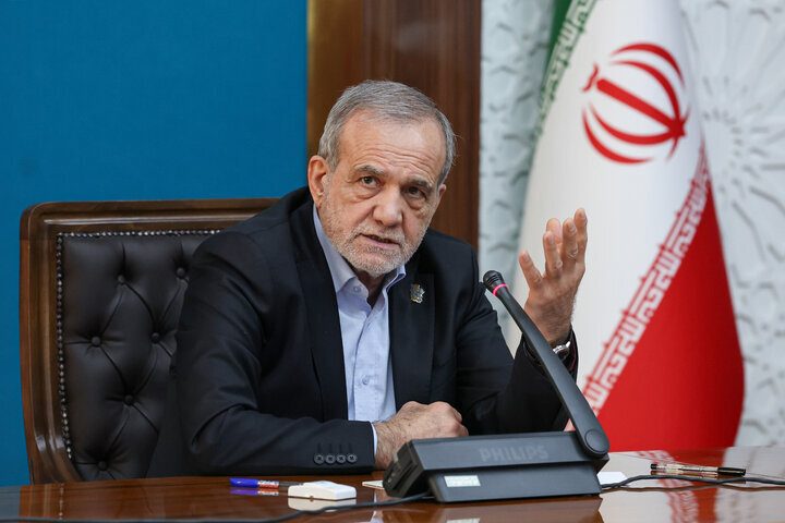 ببینید | پزشکیان: باید بپذیریم سختی در پیش داریم؛ همه باید خودشان را آماده کنند ببینید | پزشکیان: باید بپذیریم سختی در پیش داریم؛ همه باید خودشان را آماده کنند
