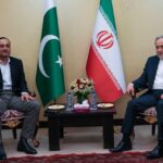 ببینید | دیدار فرمانده ارتش پاکستان با سید عباس عراقچی وزیر امور خارجه کشورمان