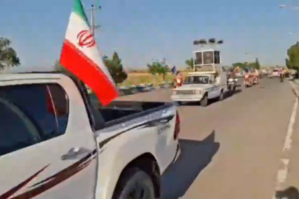 همایش خودرویی «جانفدایان ایران» با مرزداران تربت جام همایش خودرویی «جانفدایان ایران» با مرزداران تربت جام
