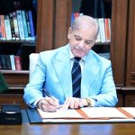 امضای تفاهم‌نامه پایان جنگ توسط شهباز شریف + ویدئو