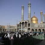 نماز عید قربان در حرم بانوی کرامت و مسجد جمکران