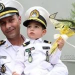 آغاز به کار کانال «انتخاب» در پیام‌رسان «بله» و «روبیکا» 
ببینید / مکالمه غمناک فرزند شهید اسفندیاری درباره نحوه شهادت پدرش در ناو دنا؛ «بابای منم اینجا بود؛ زیردریایی لعنتی پدرمو از من گرفت»