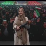 ببینید | کنایه مجری زن تلویزیون به طرفداران پهلوی: به شما نمی‌رسه!