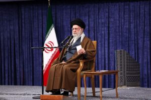 ببینید | نگاهی به زندگی شخصی و کارنامه سیاسی رهبر شهید انقلاب