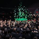 عکس |  حضور سردار احمد وحیدی فرمانده کل سپاه پاسداران در مراسم وداع با پیکر رهبر شهید انقلاب