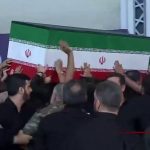 ببینید | لحظات خروج پیکر رهبر شهید انقلاب پس از اقامه نماز از مصلی