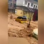 ببینید | تصاویر عجیب از رانش زمین و سیل در شمال غربی چین