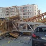 ببینید | لحظه سقوط جرثقیل امروز در غرب تهران