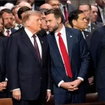 آغاز به کار کانال «انتخاب» در پیام‌رسان «بله» و «روبیکا» 
ببینید / اقدام عجیب ترامپ؛ آدامس تعارف کردن در میانه مراسم ختم‌ گراهام به جی دی ونس