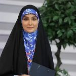 تصاویر | تصویر جشن تولد مجری زن تلویزیون در یک کافه