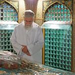 حضور رهبر شهید در مراسم غبارروبی حرم رضوی طی سال های گذشته