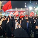 نوحه‌خوانی در مراسم چهلم تدفین رهبر شهید در حرم رضوی
