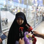 اولین تصویر از لحظه بازگشت نیلوفر شادمهری رایزن فرهنگی ایران در فرانسه