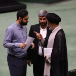 تماشا کنید: از «تحریم نعمت است» تا «جنگ نعمت است» / پروژه تازه رادیکال‌ها: القا کنید جنگ هیچ هزینه اقتصادی و انسانی ندارد!