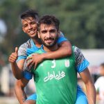 عکس | زخم شمشیر روی گلوی بازیکن استقلال!