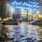 ببینید | قایق‌سواری مردم رشت وسط خیابان‌های آب‌گرفته