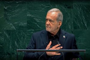 صفحه اصلی پزشکیان: اگر دولت کنونی آمریکا بخواهد در چارچوب قوانین بینالمللی به توافقی دست پیدا کند، خوب است + فیلم